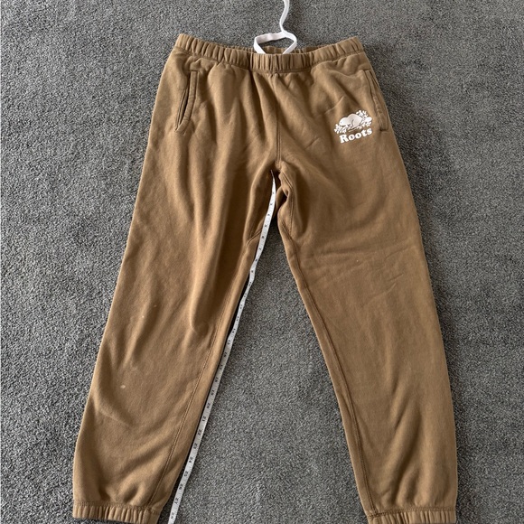 Men’s Roots sweats - Picture 2 of 5